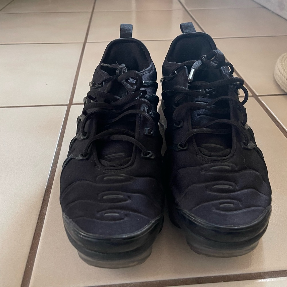 Nike Black Athletic Shoes